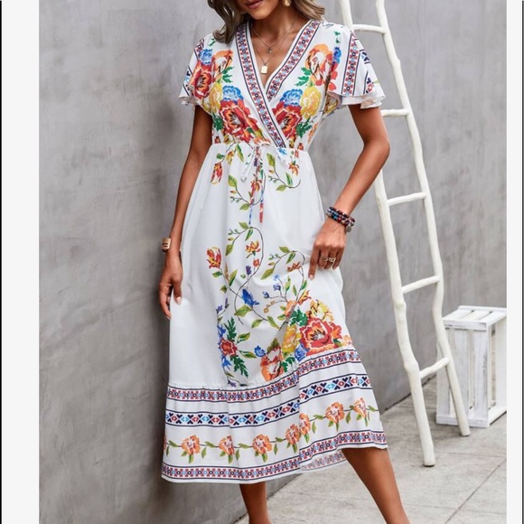 Boho Floral Paisley Print Butterfly Sleeve Dress - Picture 2 of 7